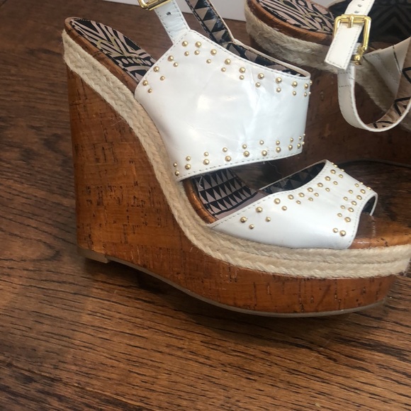 The Nashville Wedge 🙌 - Picture 7 of 7